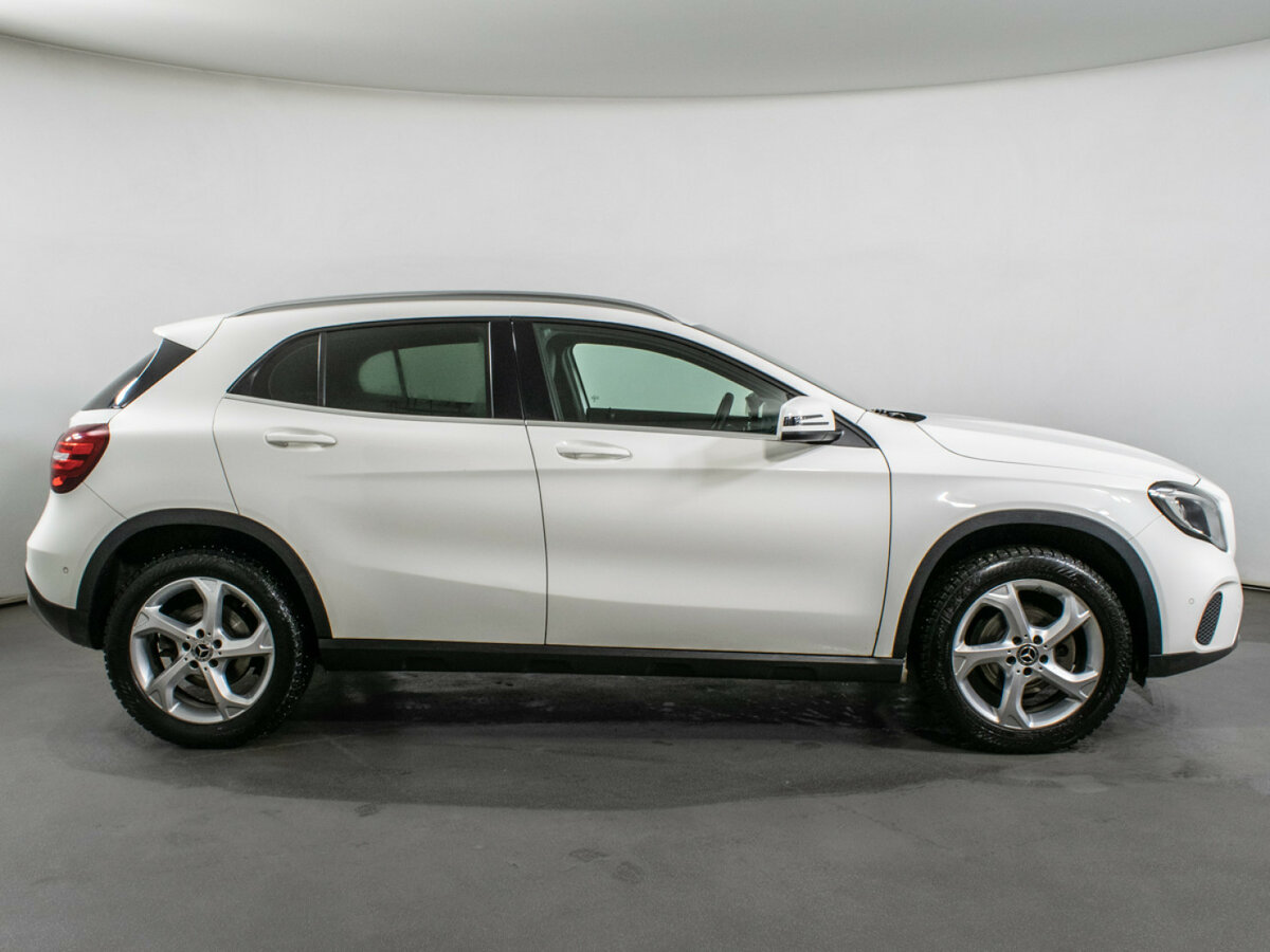 Купить Mercedes-Benz GLA 200 I (X156) Рестайлинг, 2018, 81 142 км, фото №4