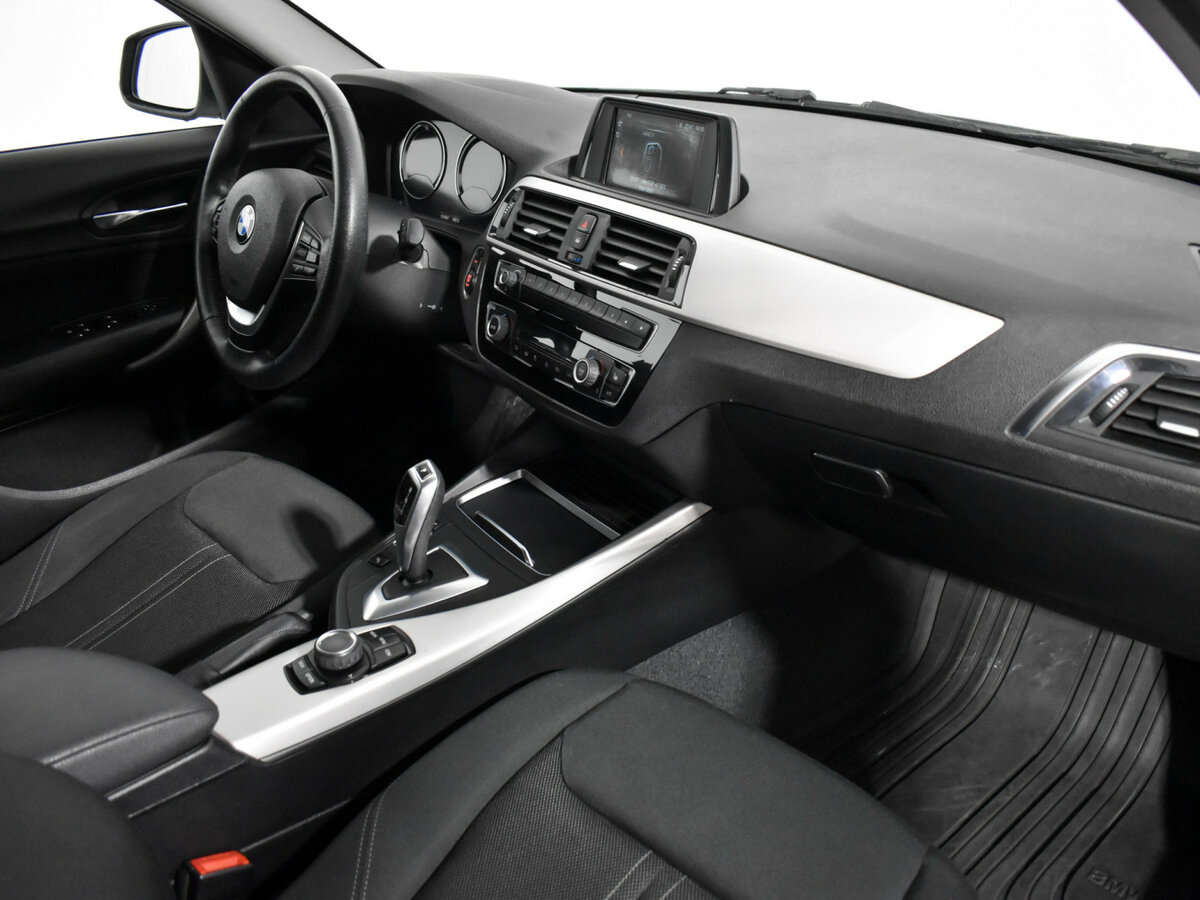 Купить BMW 1 серии 118i II (F20/F21) Рестайлинг 2, 2018, 124 366 км, фото №13