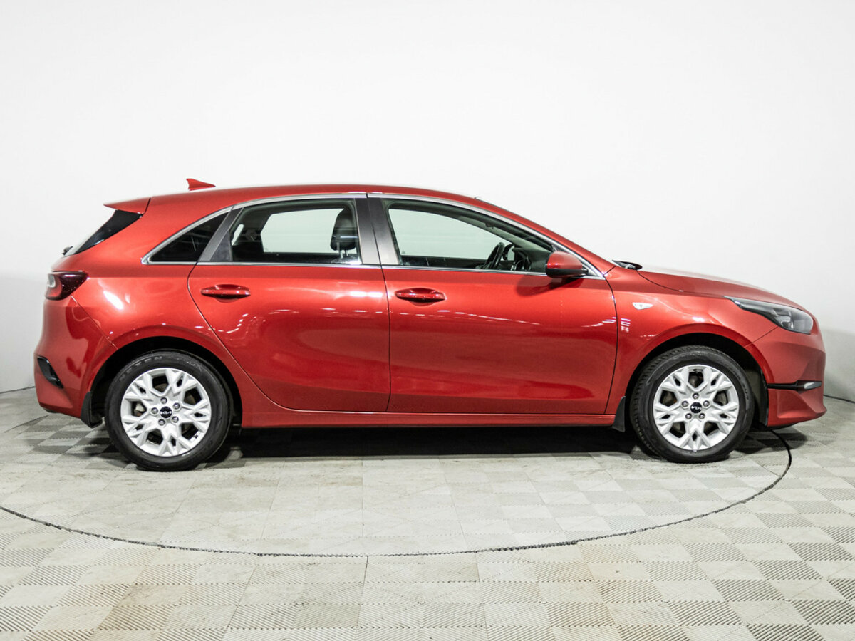 Купить Kia Ceed III Рестайлинг, 2022, 142 884 км, фото №4