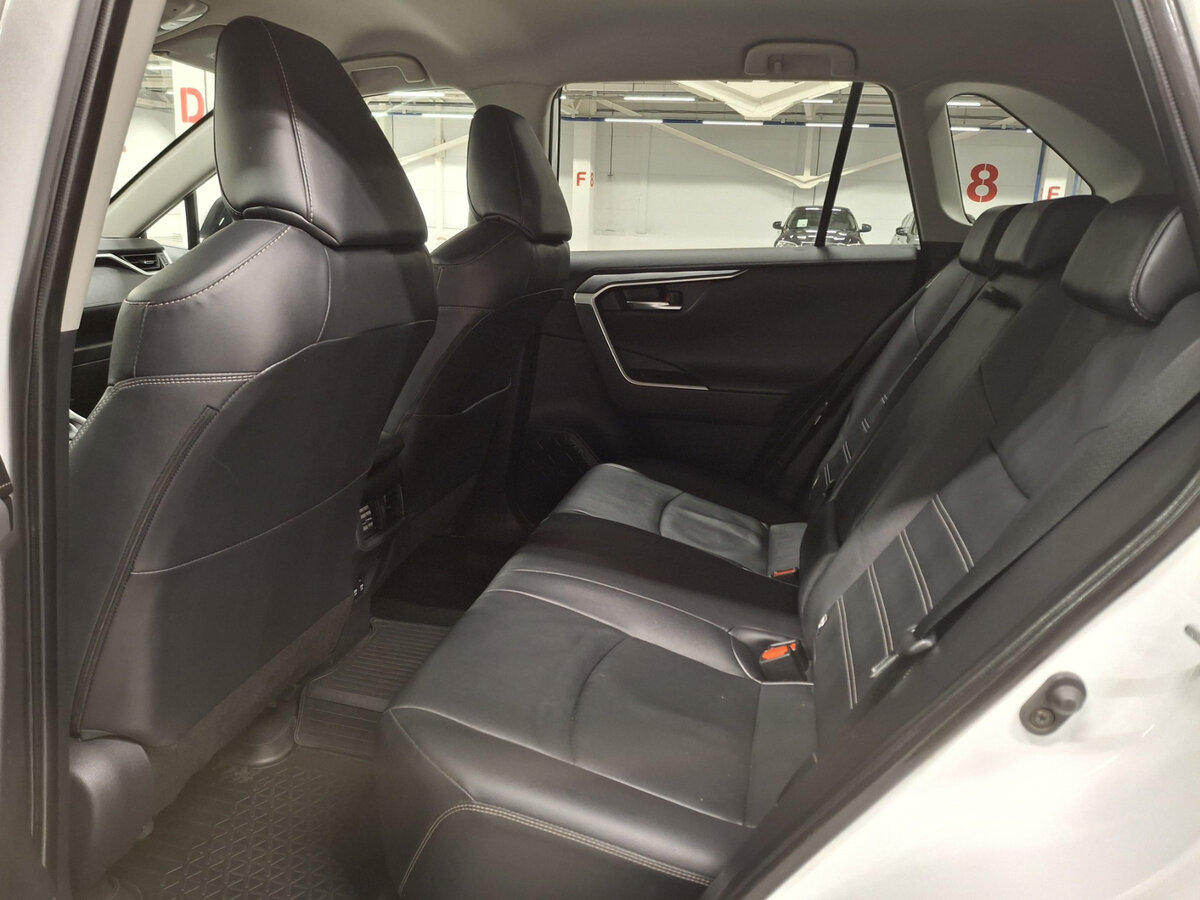 Купить Toyota RAV4 V (XA50), 2021, 92 501 км, фото №12