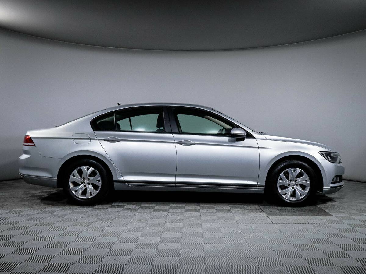 Купить Volkswagen Passat B8, 2017, 80 920 км, фото №4
