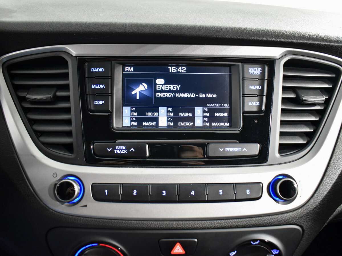 Купить Hyundai Solaris II, 2017, 81 039 км, фото №15
