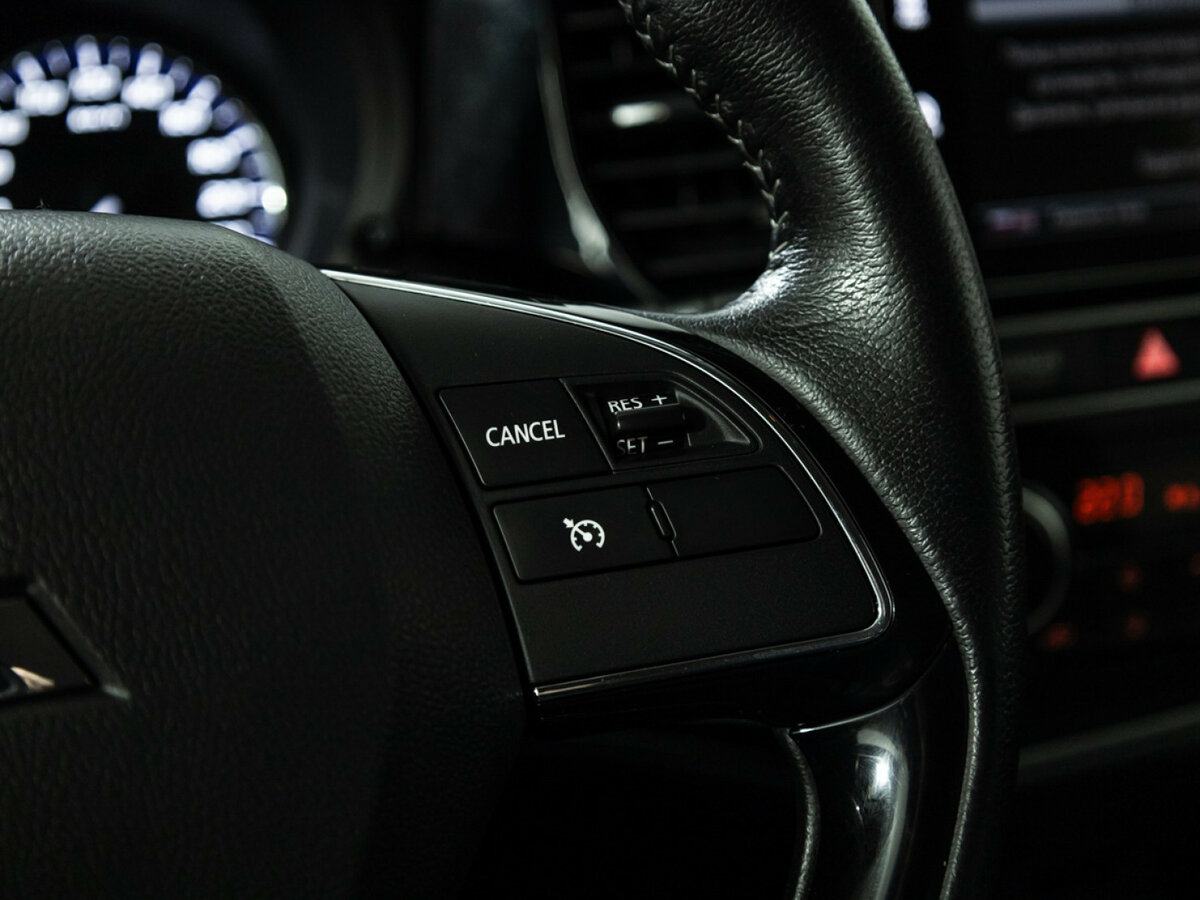 Купить Mitsubishi Outlander III Рестайлинг 3, 2019, 136 812 км, фото №15