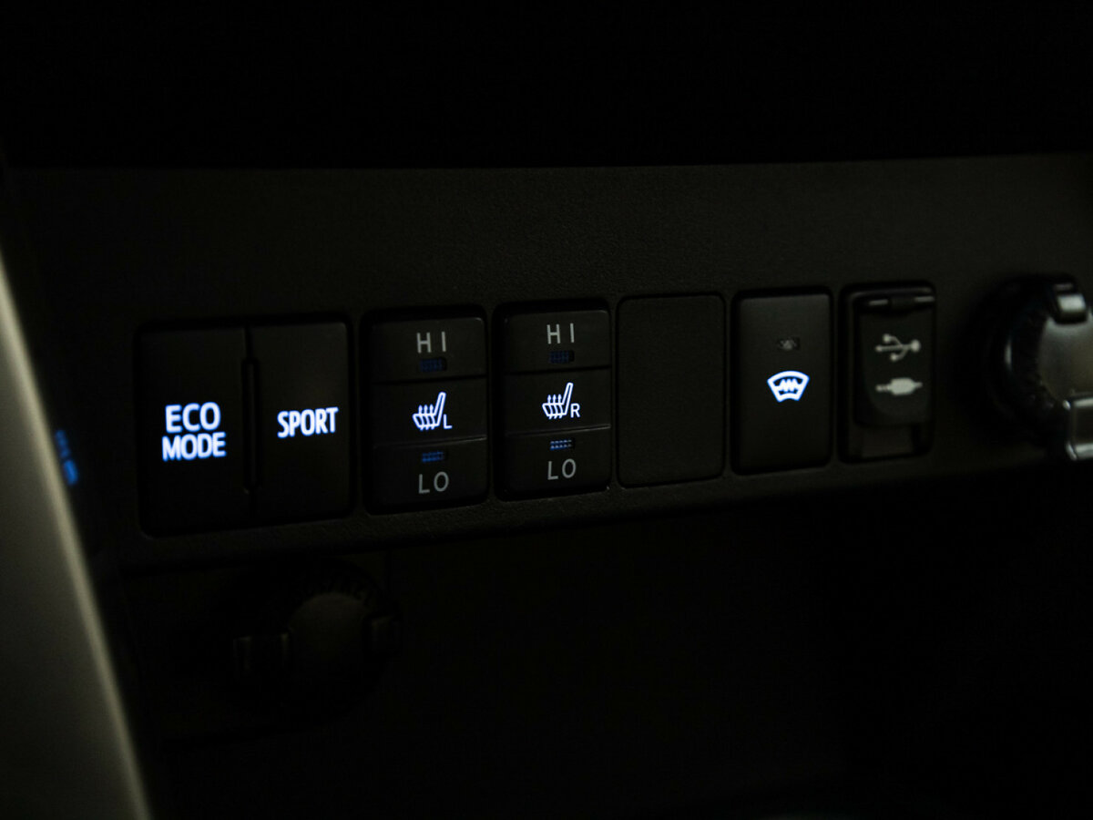Купить Toyota RAV4 IV (XA40) Рестайлинг, 2017, 161 710 км, фото №18