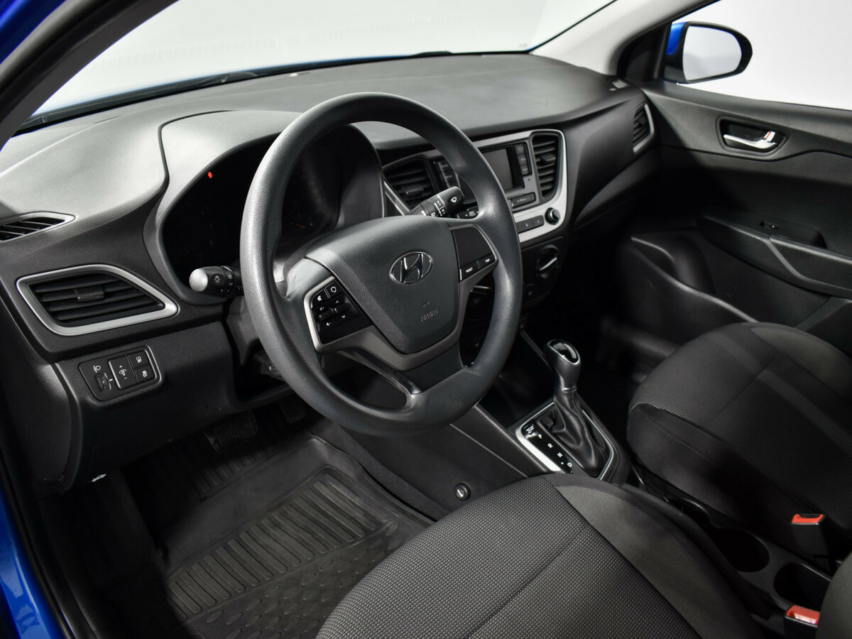 Купить Hyundai Solaris II, 2017, 81 039 км, фото №9