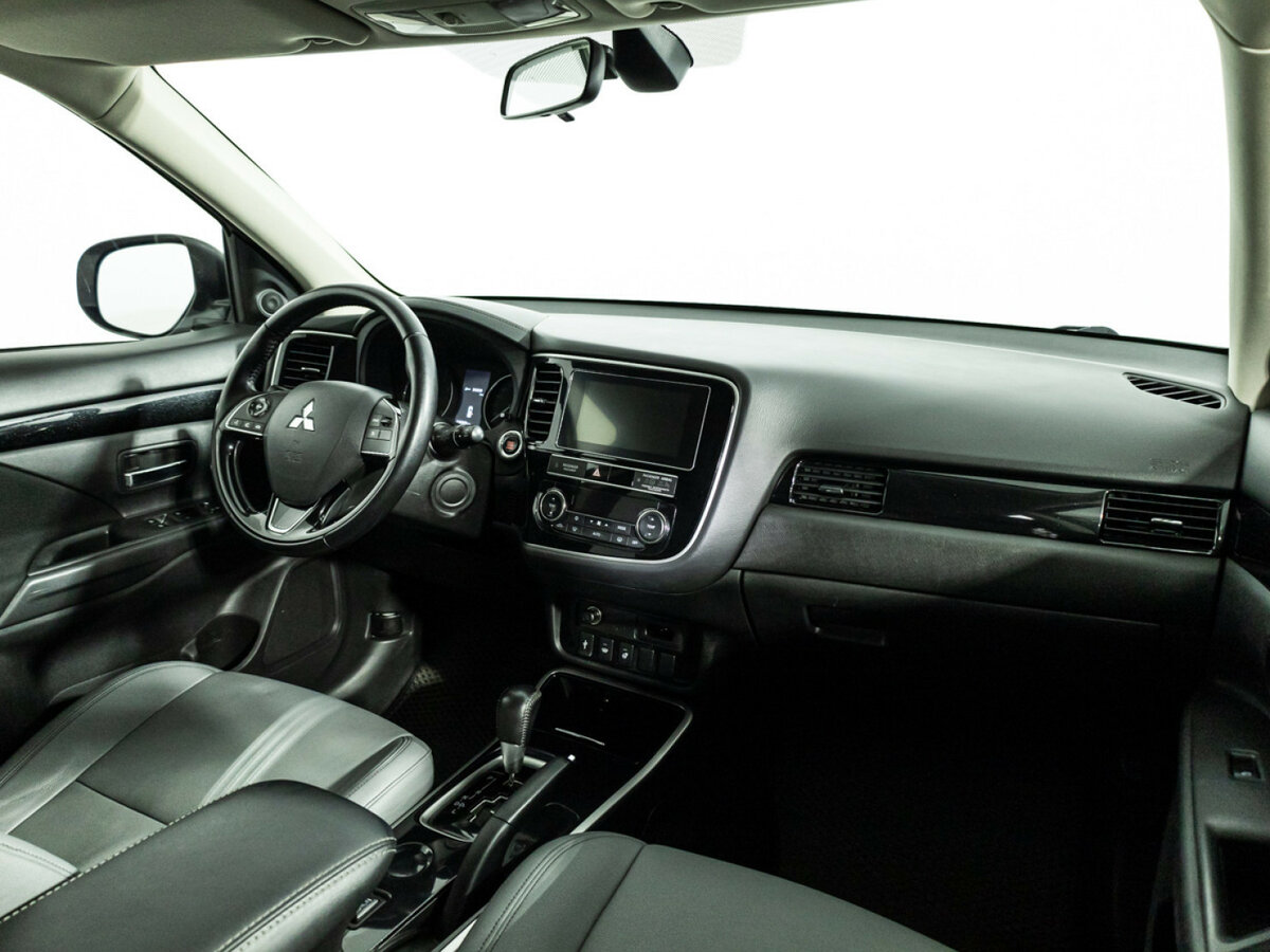 Купить Mitsubishi Outlander III Рестайлинг 3, 2019, 136 812 км, фото №7