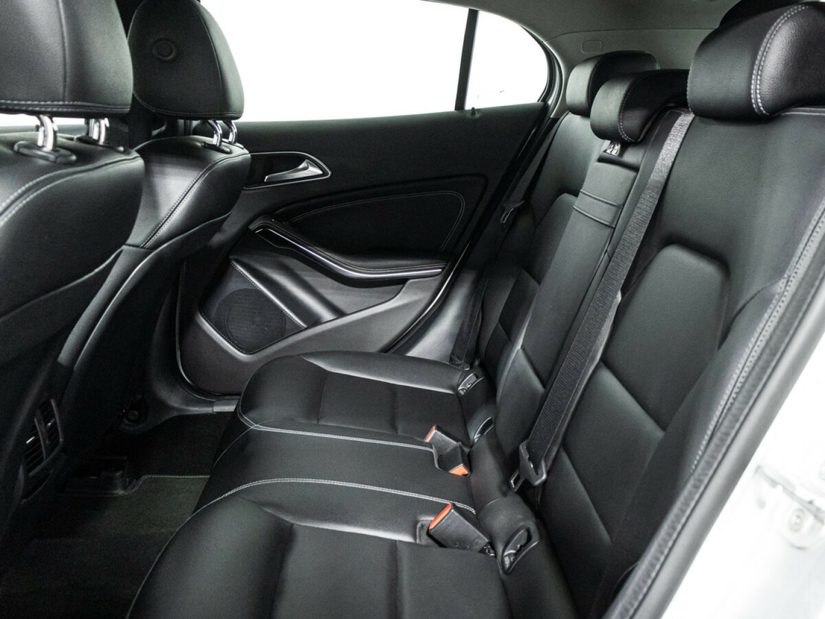 Купить Mercedes-Benz GLA 250 I (X156) Рестайлинг, 2017, 109 978 км, фото №10