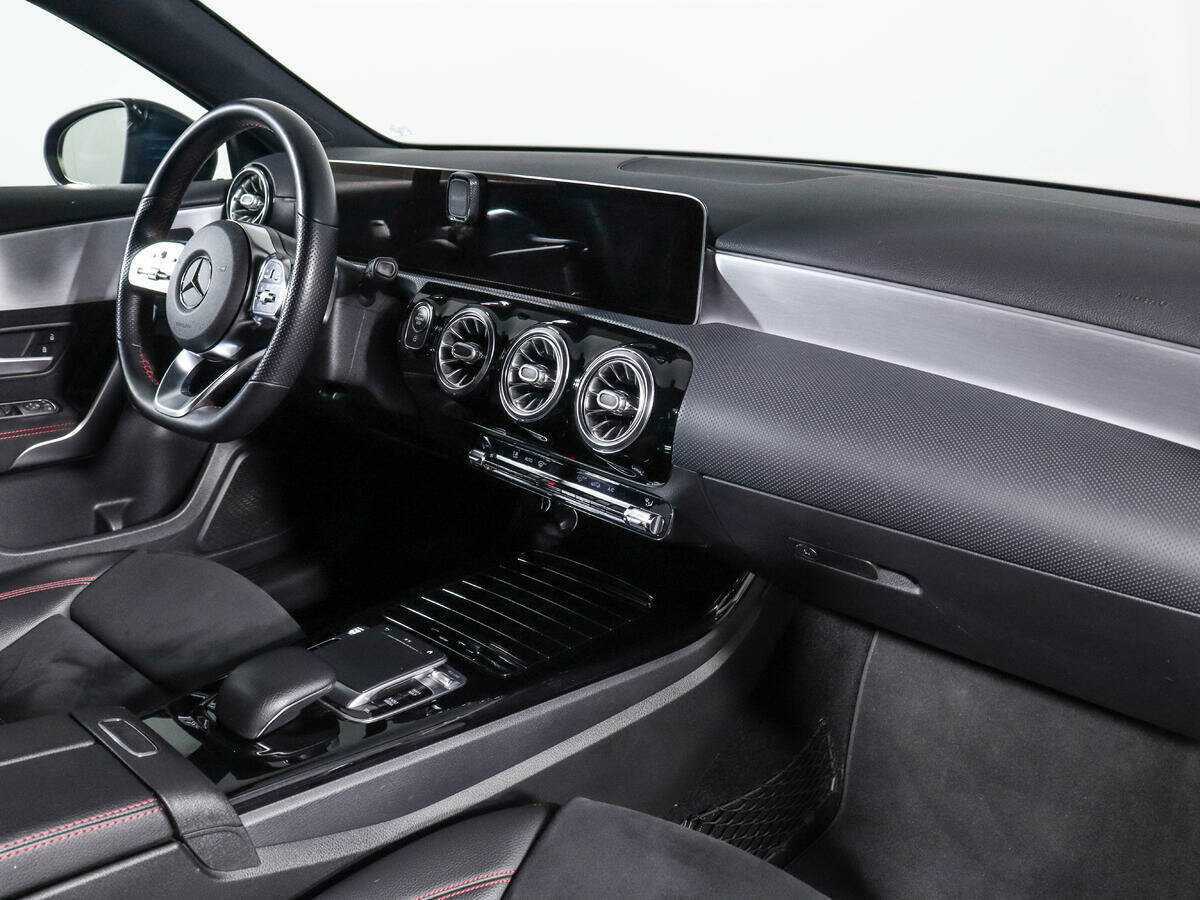 Купить Mercedes-Benz A-Класс 220, 2019, 76 000 км, фото №9