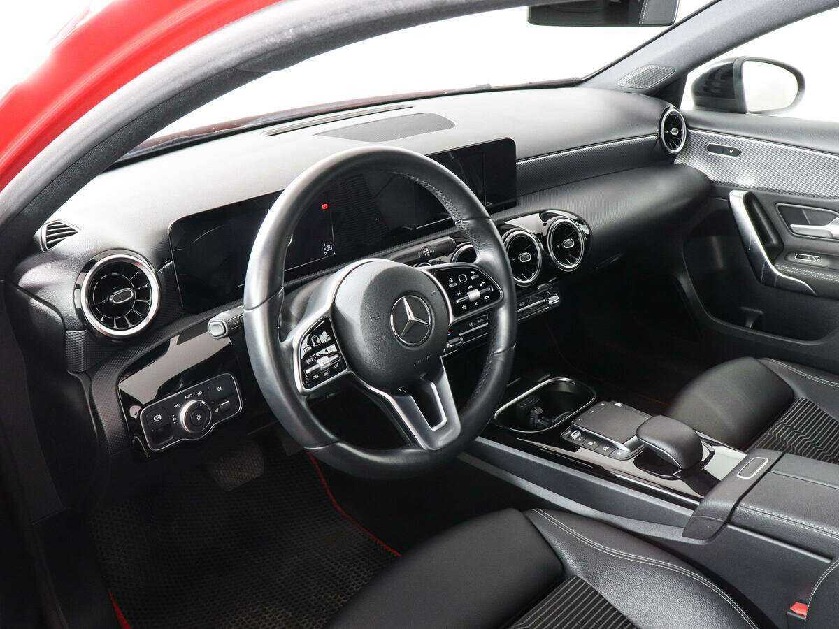 Купить Mercedes-Benz A-Класс 200, 2018, 44 273 км, фото №9