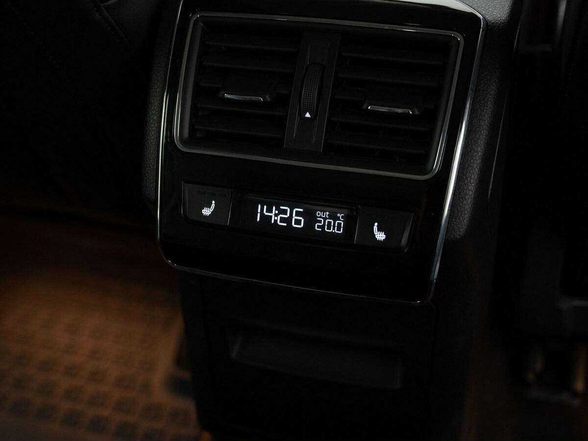 Купить Skoda Superb, 2017, 142 000 км, фото №10