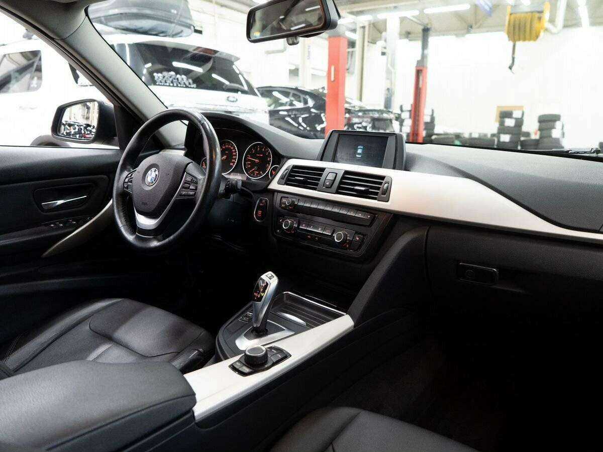 Купить BMW 3 серии 320i, 2014, 217 000 км, фото №17