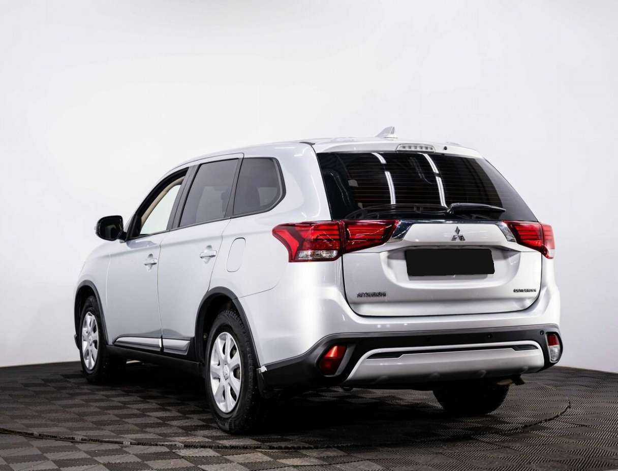 Купить Mitsubishi Outlander, 2019, 135 000 км, фото №4