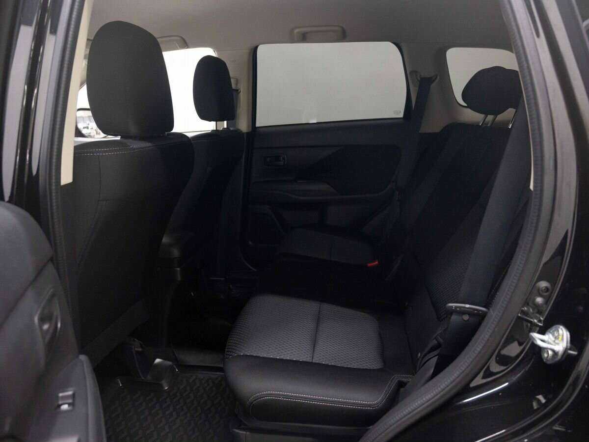 Купить Mitsubishi Outlander, 2016, 74 202 км, фото №9