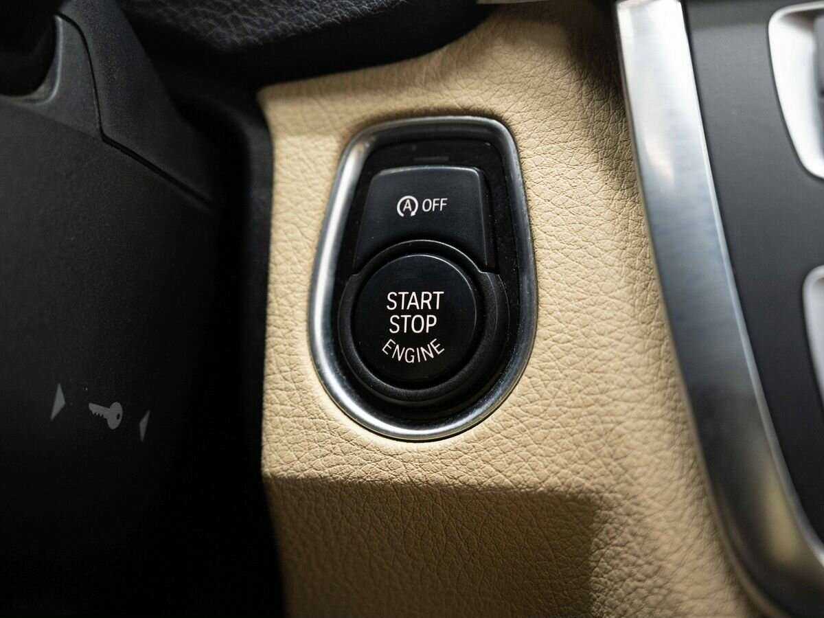 Купить BMW 3 серии 328i, 2012, 220 957 км, фото №18