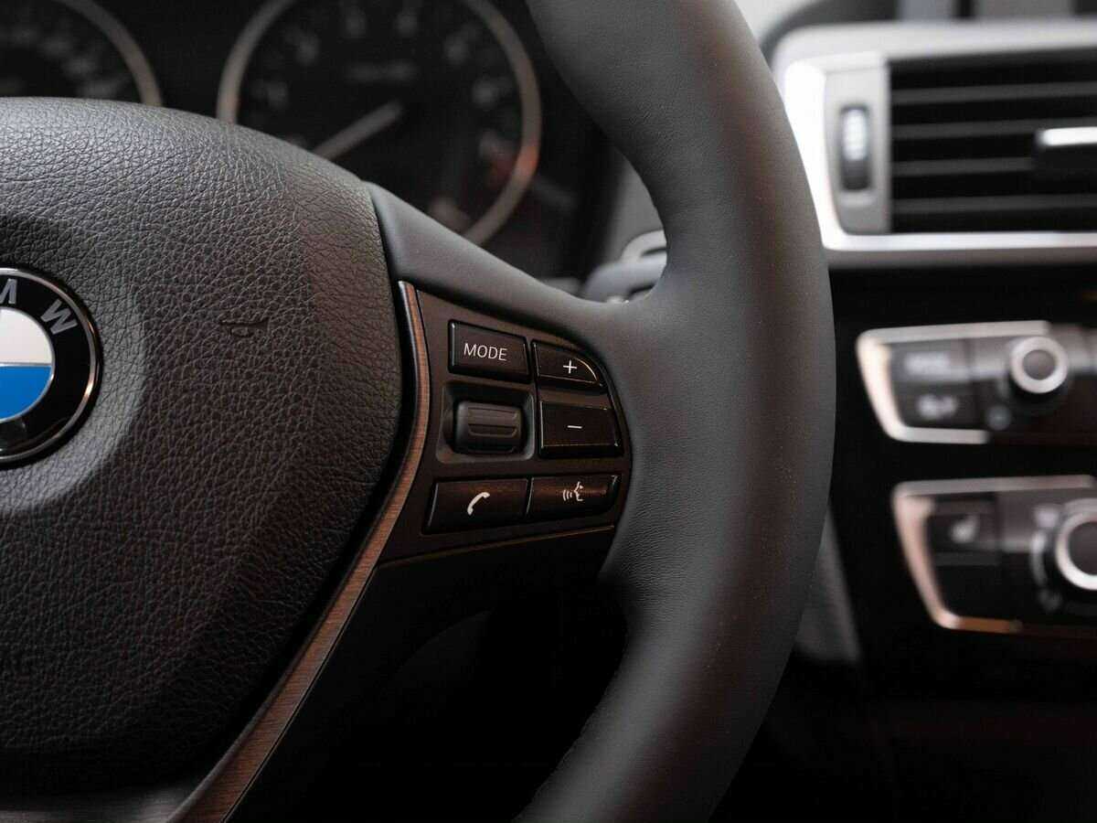 Купить BMW 1 серии 118i, 2017, 112 000 км, фото №16