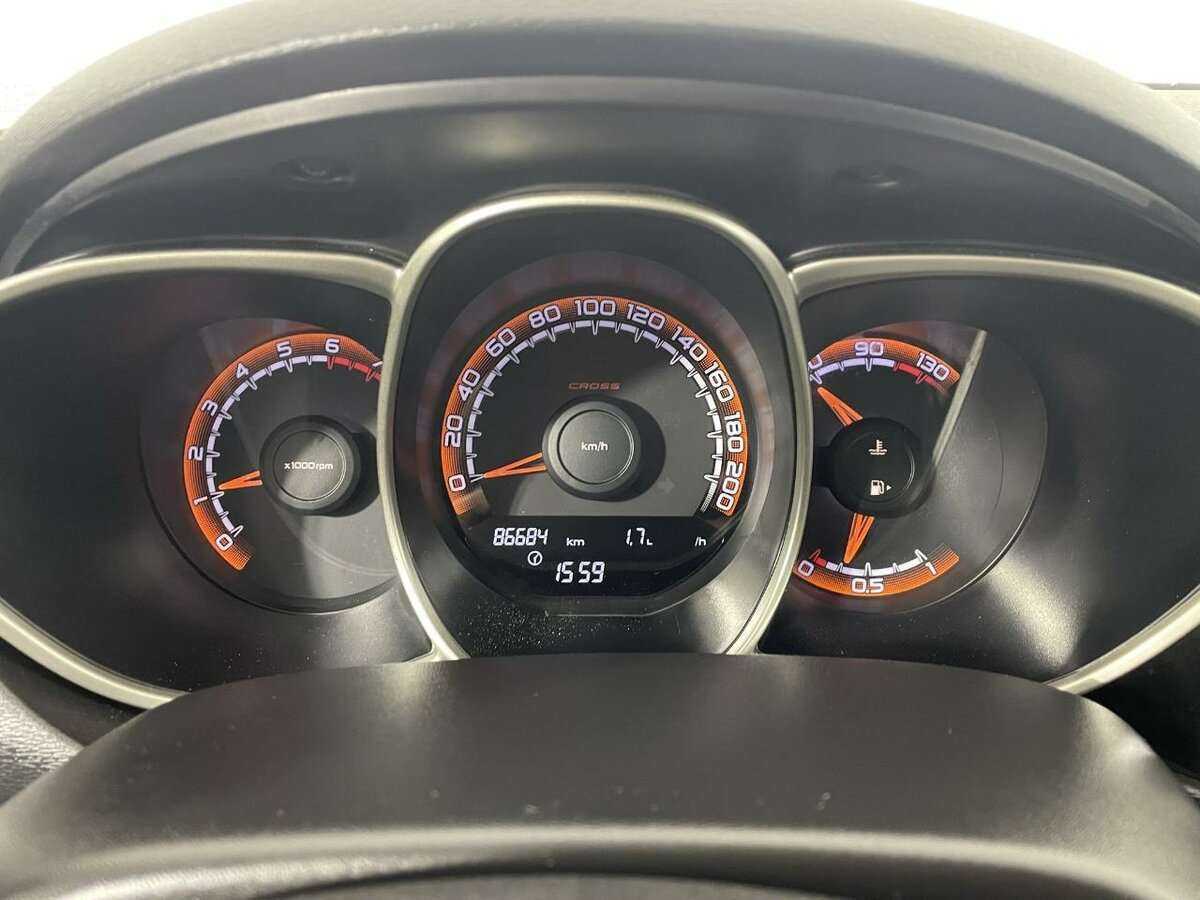 Купить Lada (ВАЗ) Vesta SW Cross, 2018, 86 684 км, фото №11