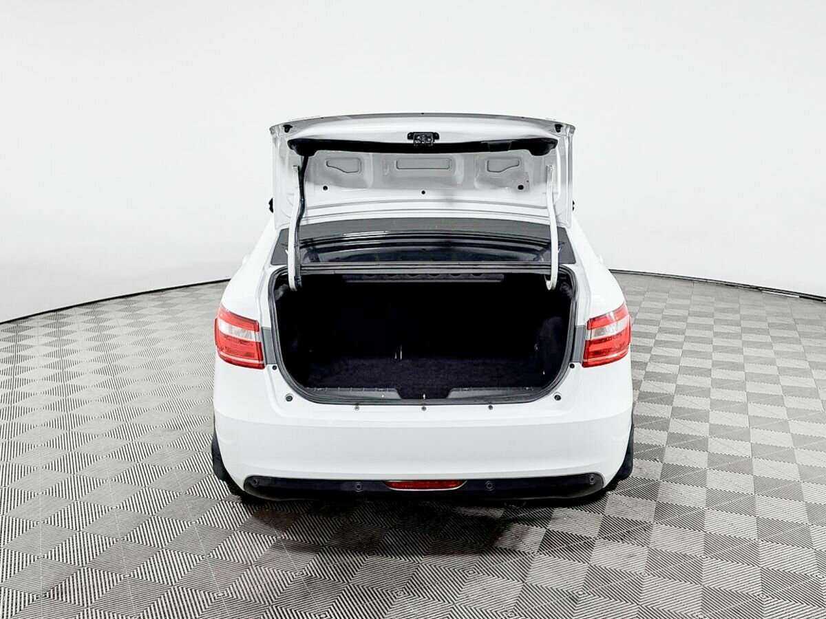 Купить Lada (ВАЗ) Vesta, 2019, 70 350 км, фото №8