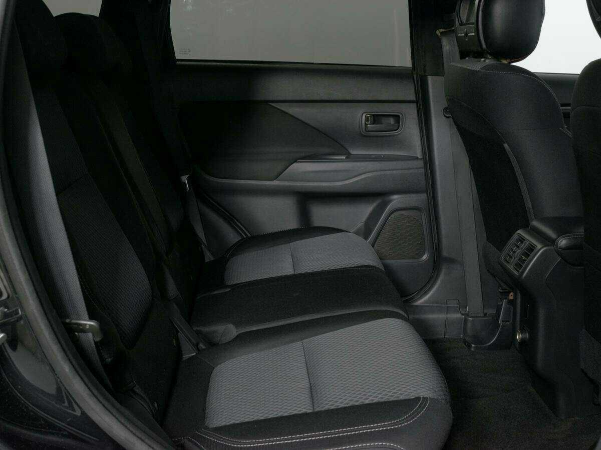 Купить Mitsubishi Outlander, 2018, 181 560 км, фото №9
