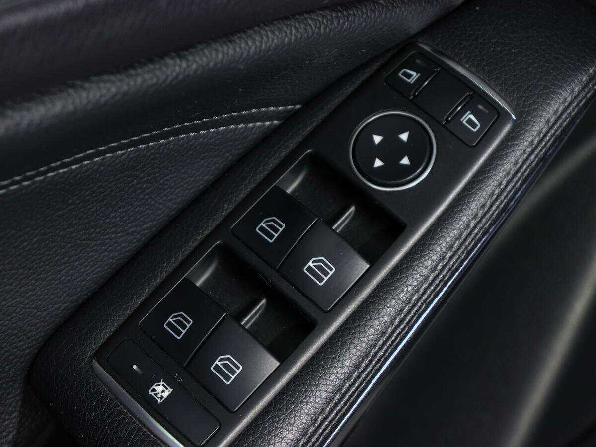 Купить Mercedes-Benz A-Класс 200, 2013, 108 490 км, фото №17