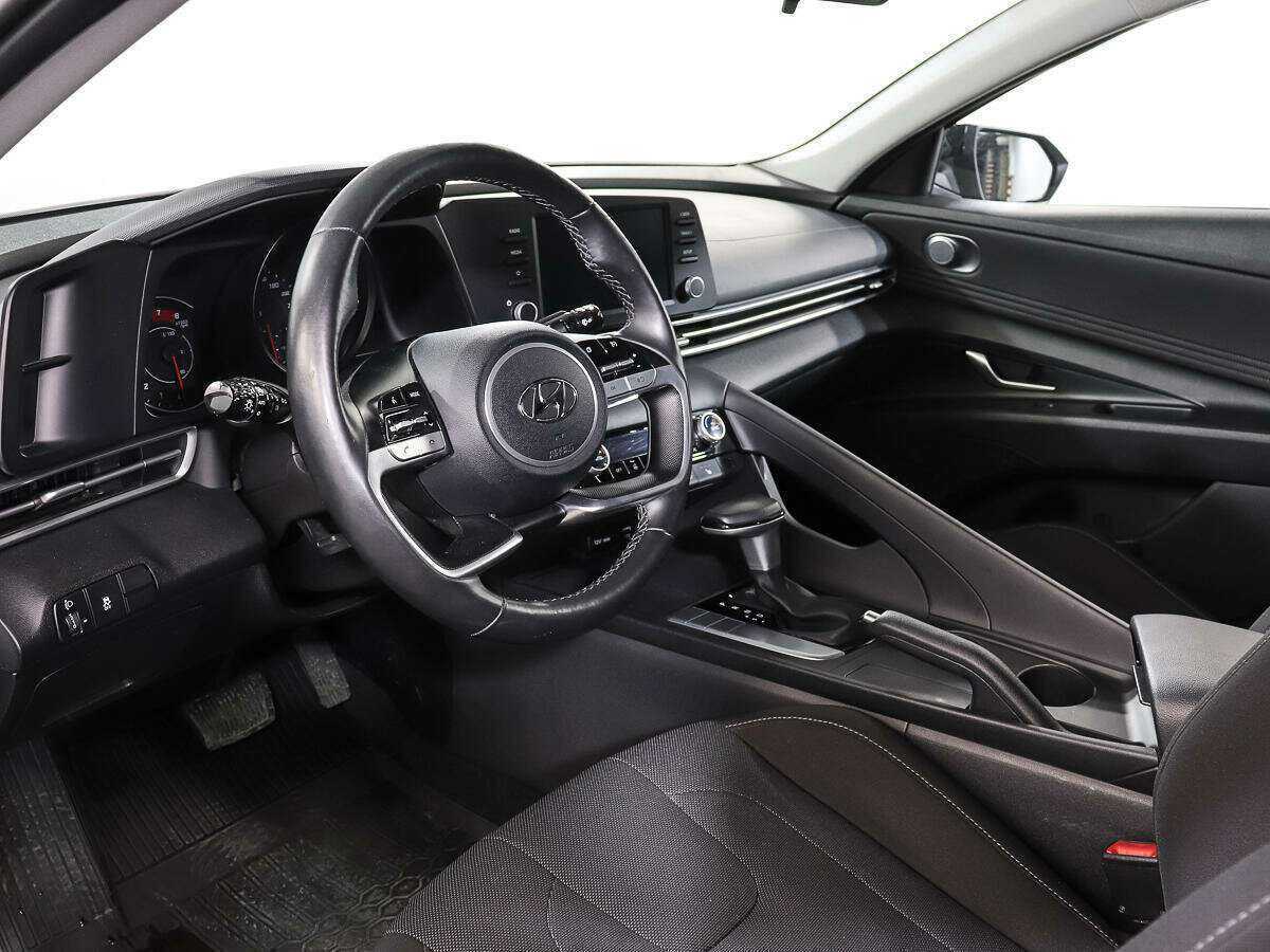 Купить Hyundai Elantra, 2021, 56 100 км, фото №13