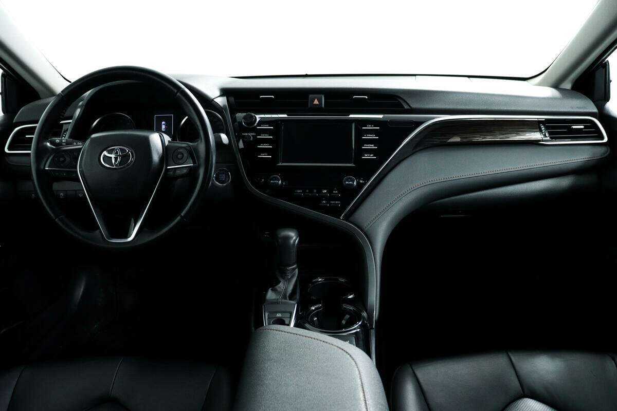 Купить Toyota Camry, 2019, 59 812 км, фото №11