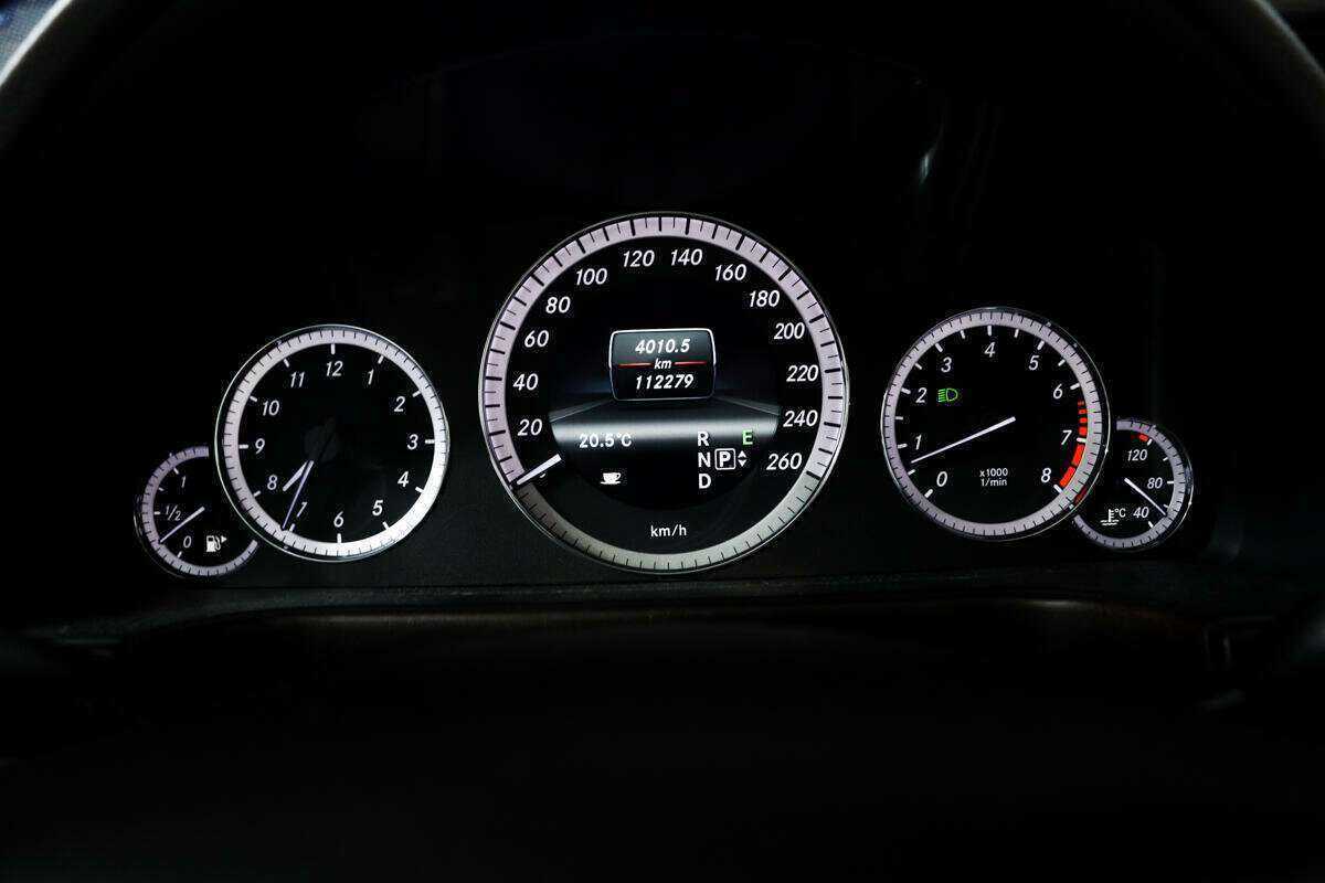 Купить Mercedes-Benz E-Класс 350, 2012, 112 277 км, фото №10