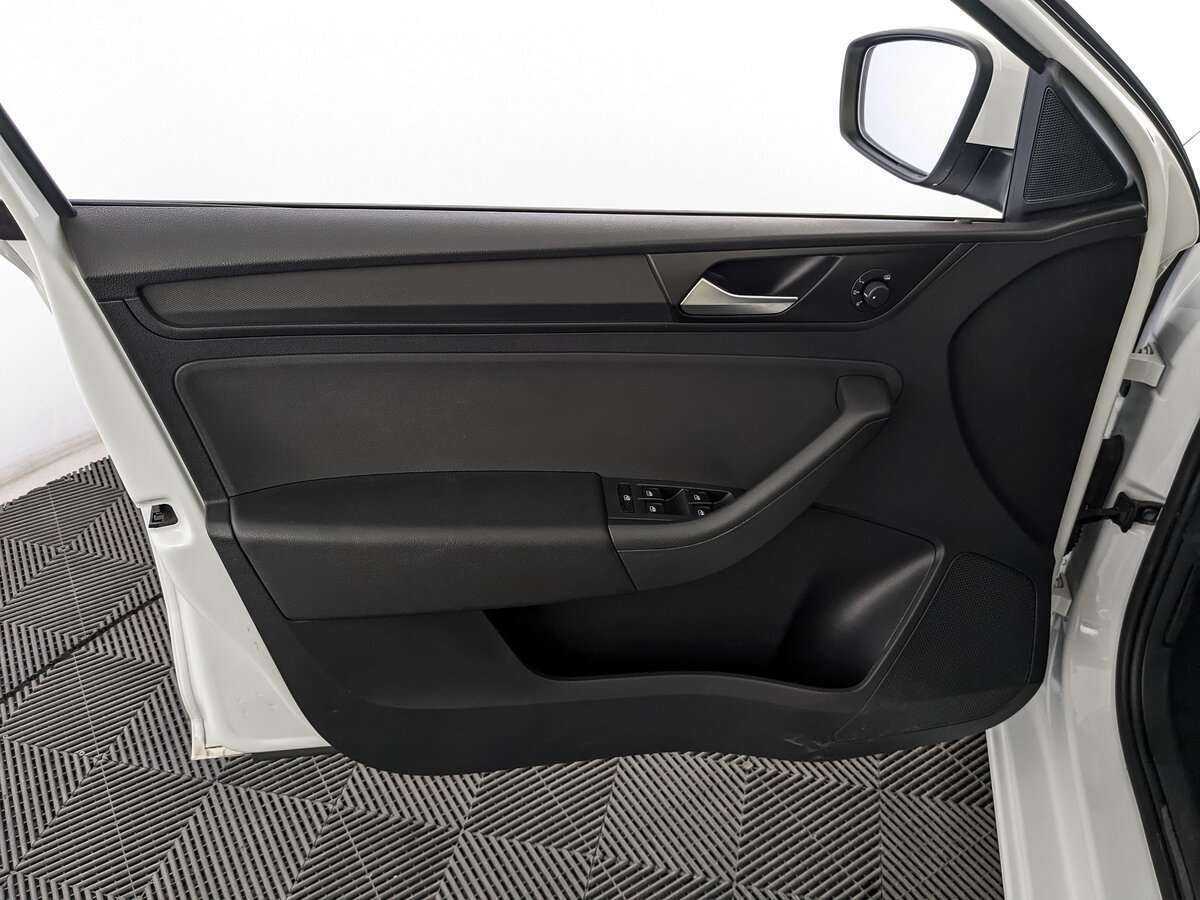 Купить Volkswagen Polo, 2020, 52 000 км, фото №15