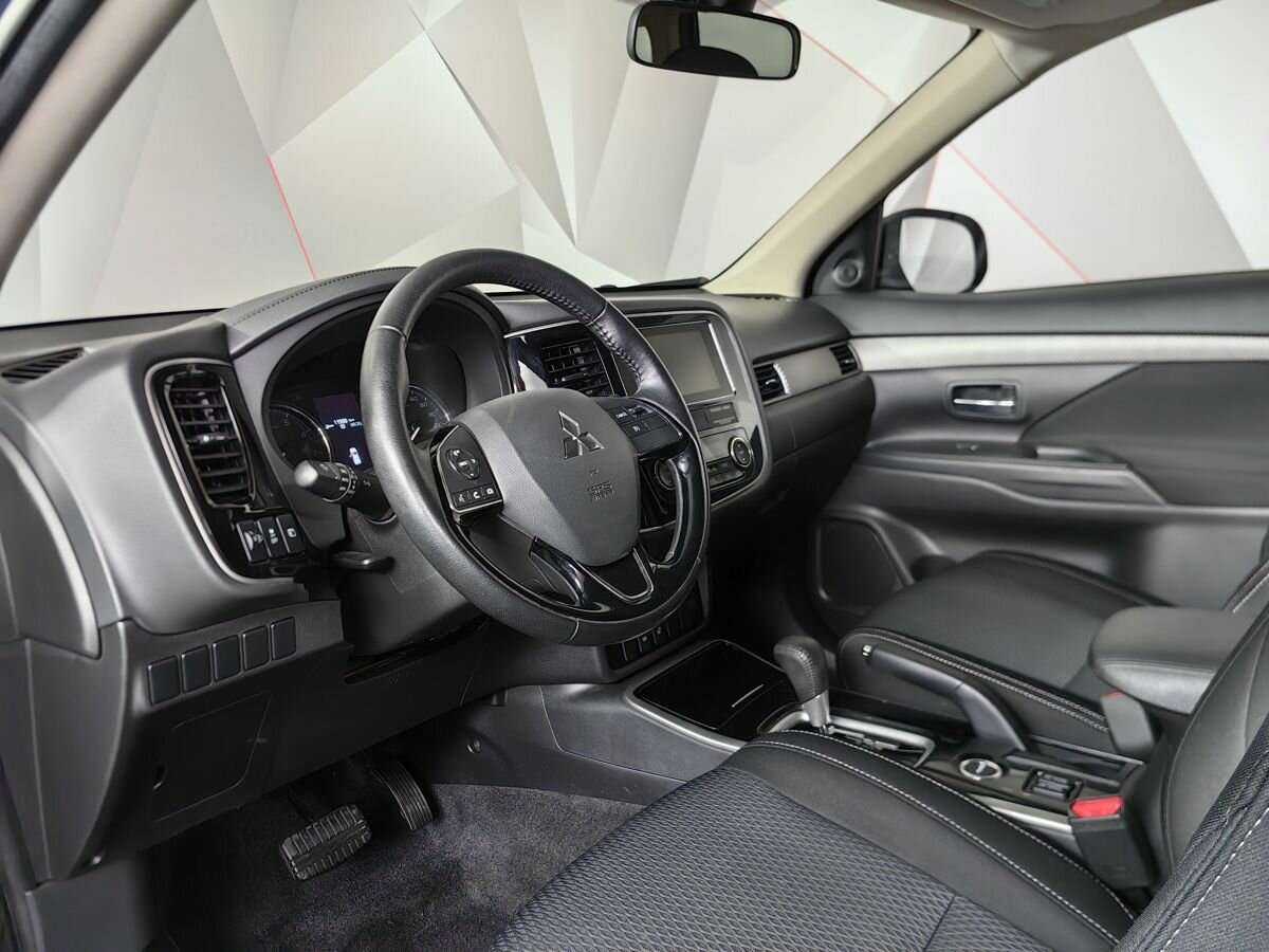 Купить Mitsubishi Outlander, 2018, 88 553 км, фото №14