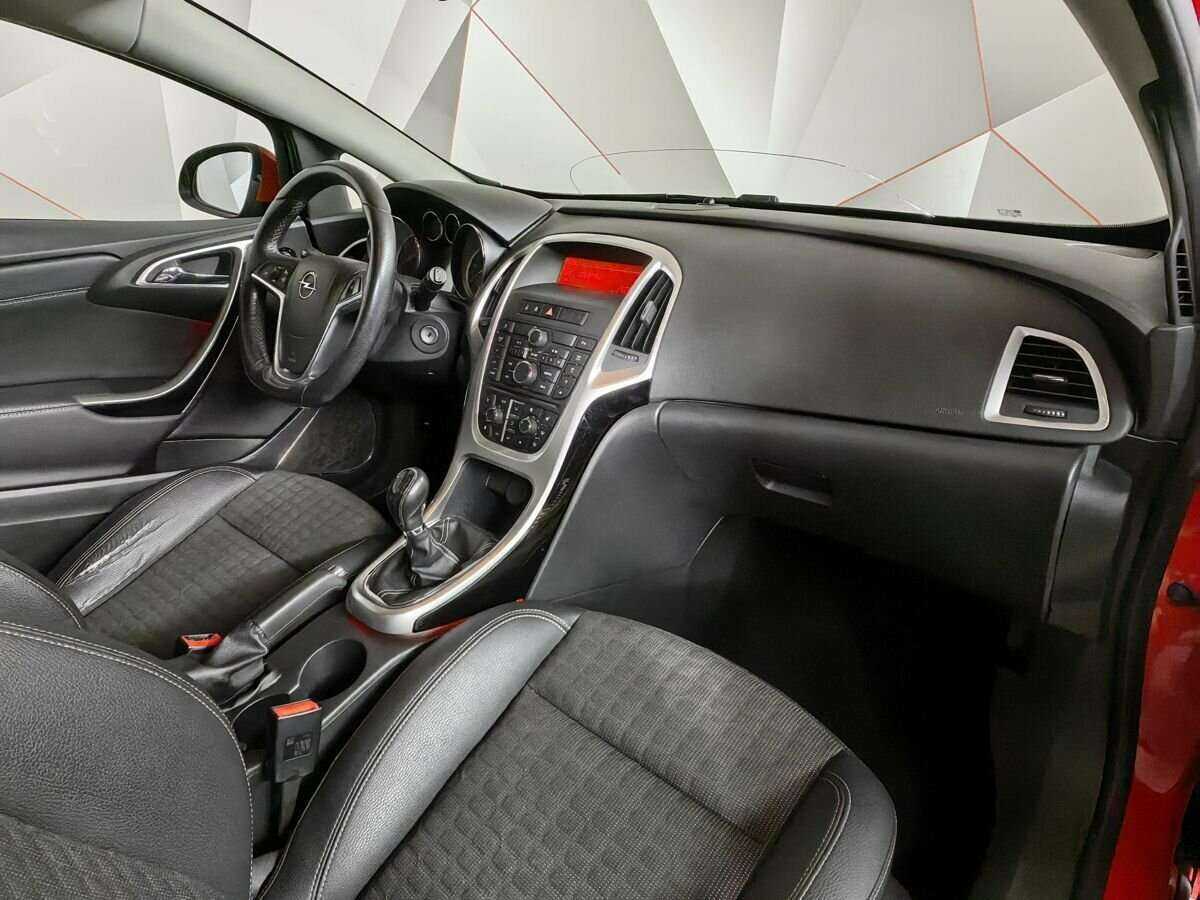 Купить Opel Astra GTC, 2012, 85 000 км, фото №9