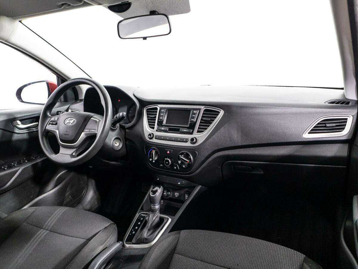 Купить Hyundai Solaris, 2019, 38 902 км, фото №9