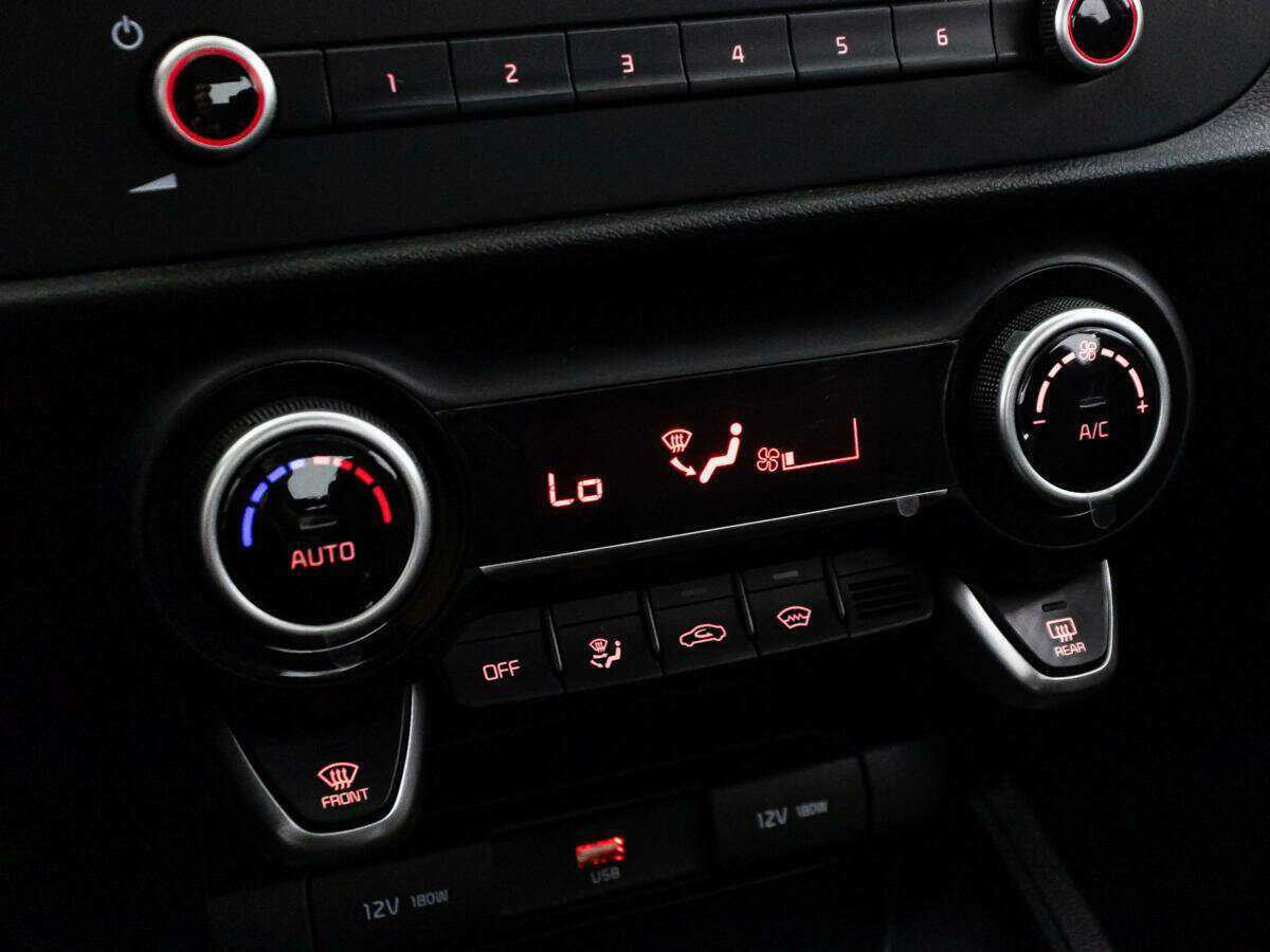 Купить Kia Rio, 2021, 125 580 км, фото №18