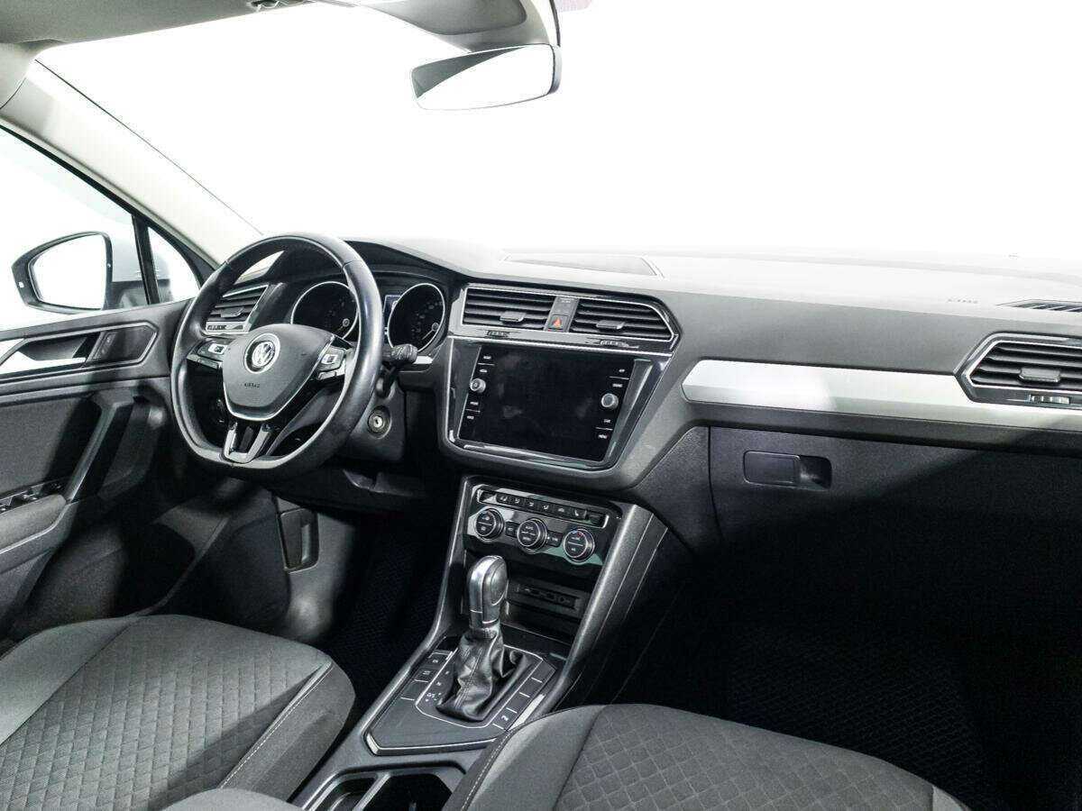 Купить Volkswagen Tiguan L, 2019, 74 014 км, фото №9