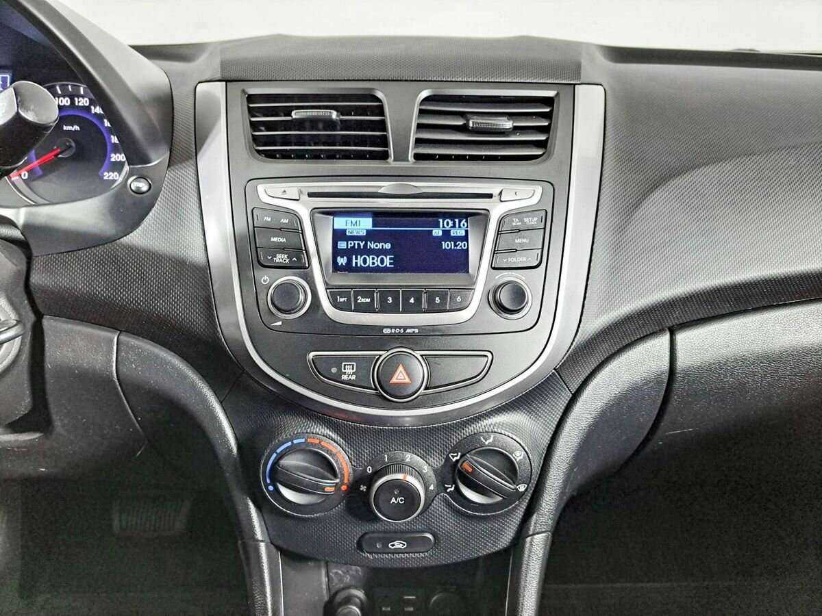 Купить Hyundai Solaris, 2016, 75 054 км, фото №13