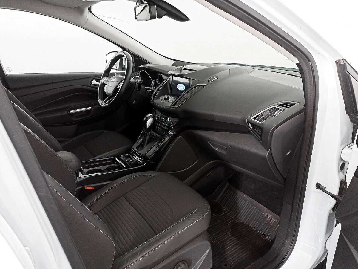 Купить Ford Kuga, 2018, 81 347 км, фото №9