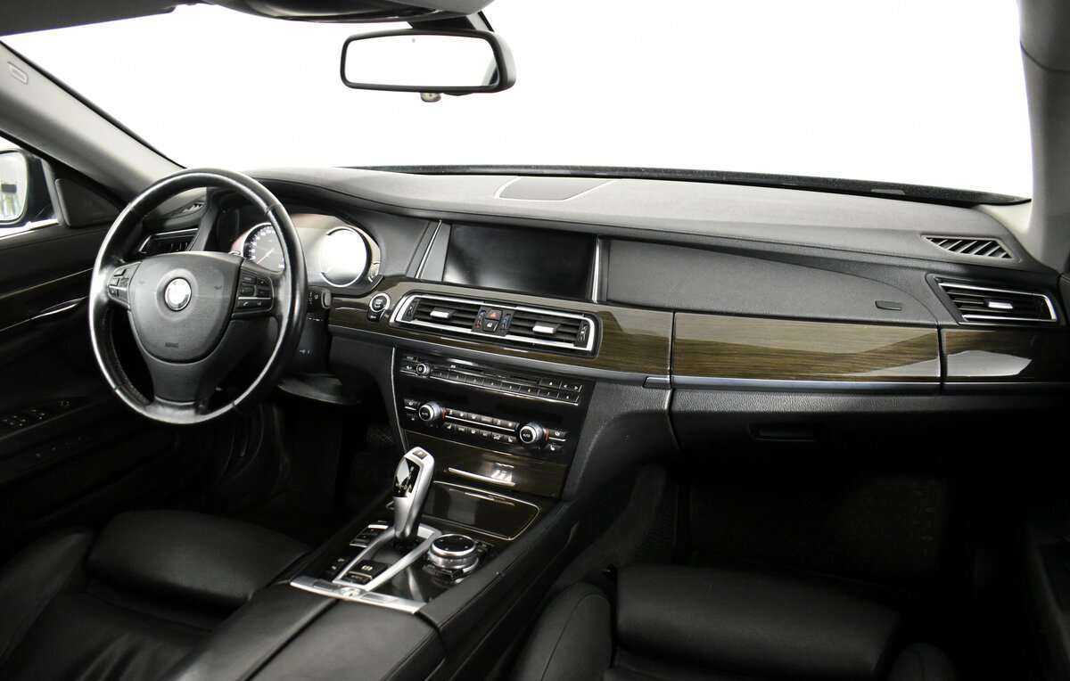 Купить BMW 7 серии Long 740Li xDrive, 2014, 252 722 км, фото №9