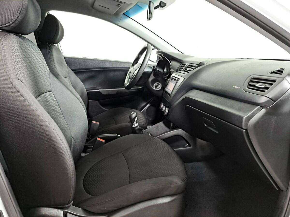 Купить Kia Rio, 2016, 66 331 км, фото №9