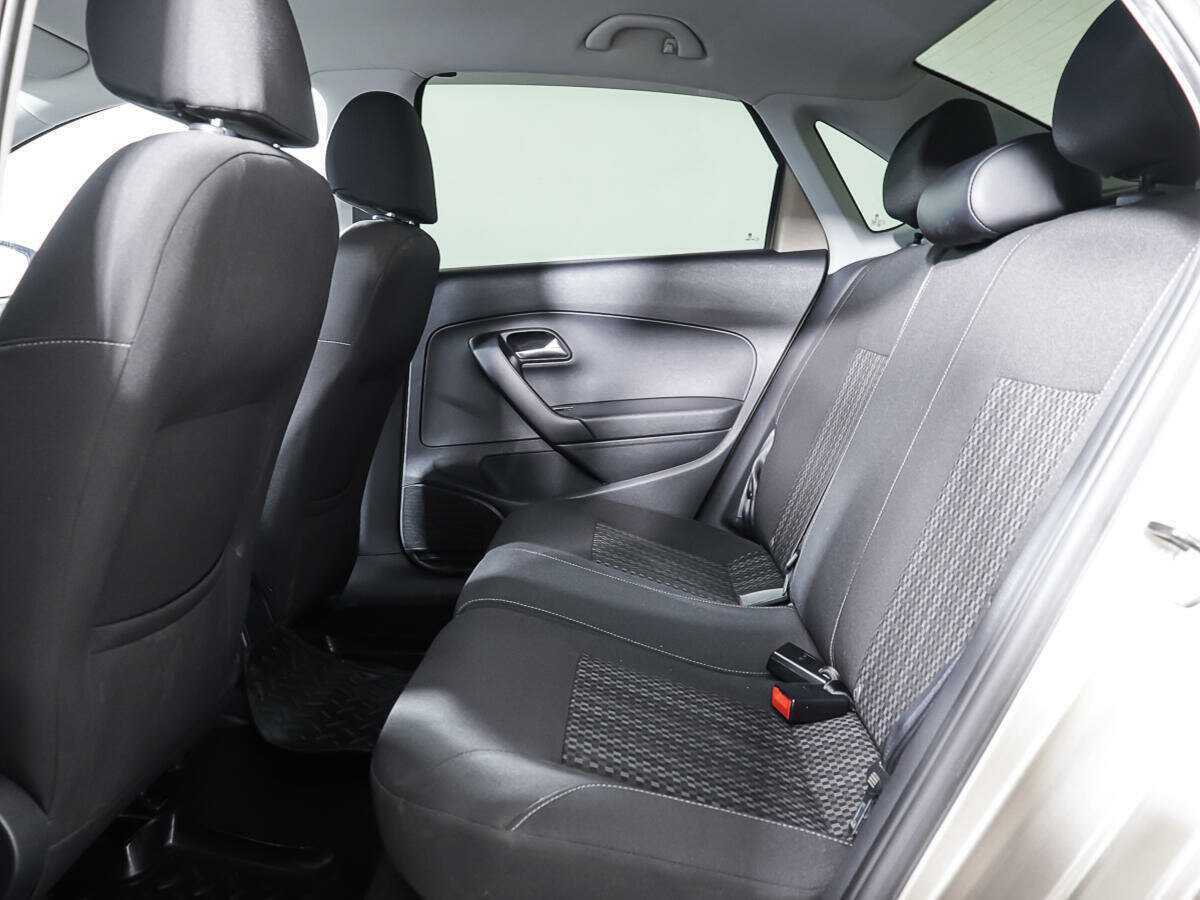 Купить Volkswagen Polo, 2017, 97 800 км, фото №9