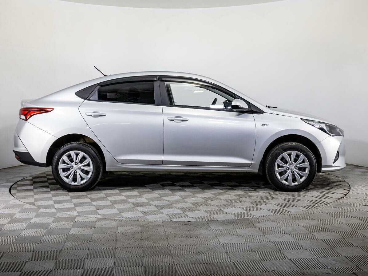 Купить Hyundai Solaris, 2022, 28 739 км, фото №4