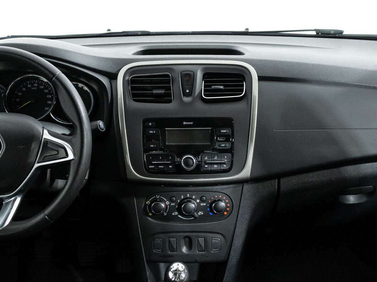 Купить Renault Logan Stepway, 2019, 82 029 км, фото №14