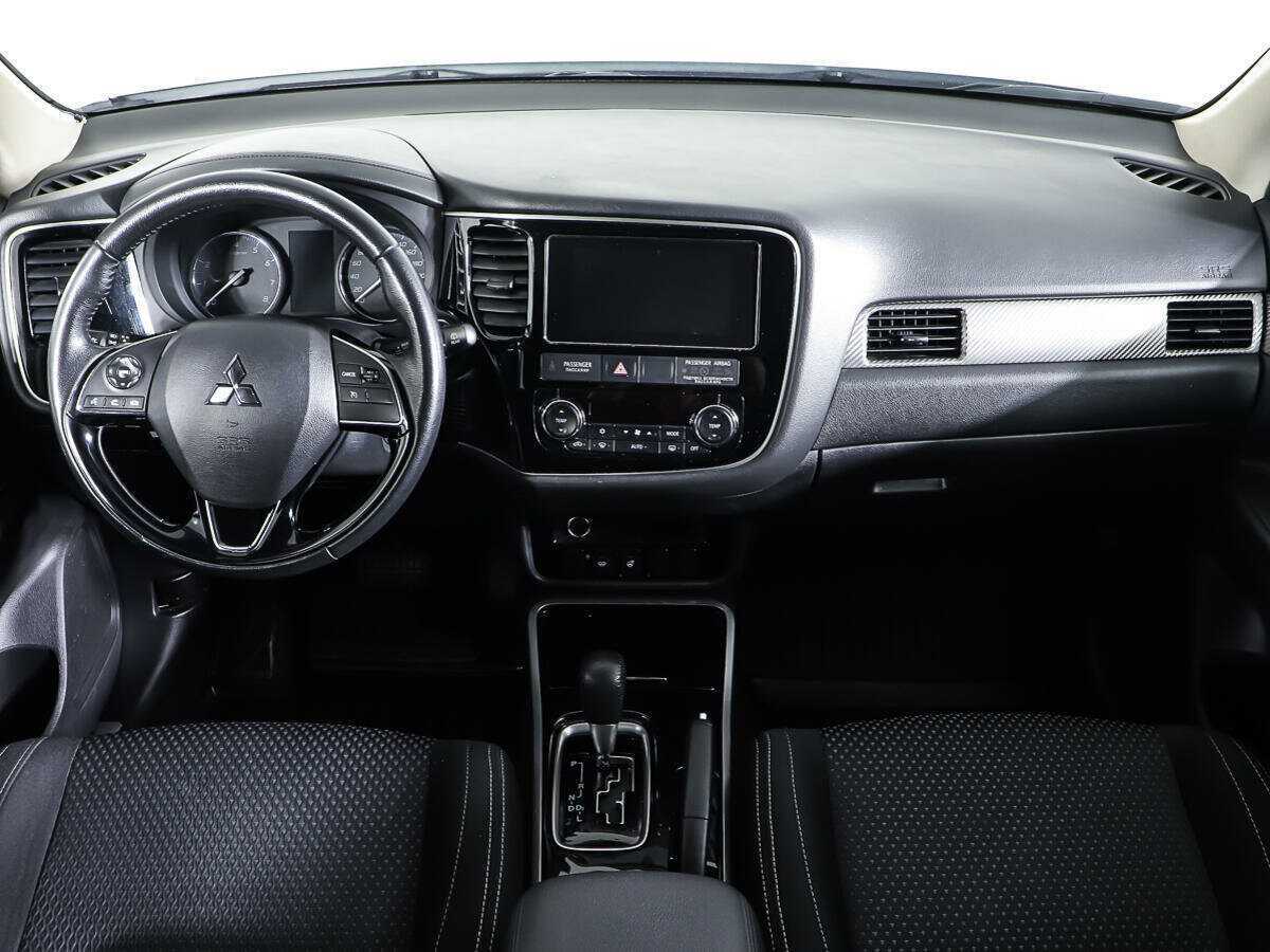 Купить Mitsubishi Outlander, 2018, 83 532 км, фото №10