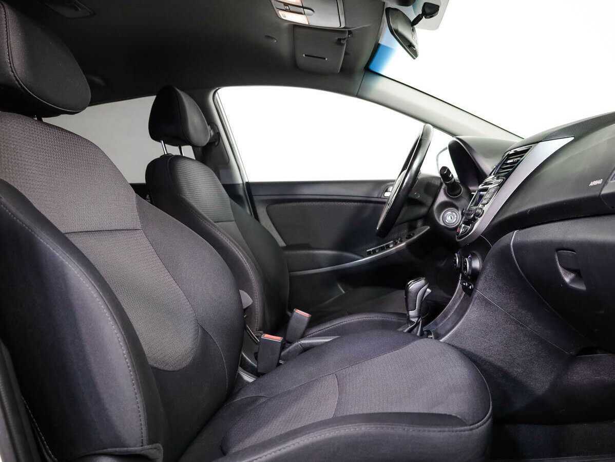 Купить Hyundai Solaris, 2015, 268 928 км, фото №11