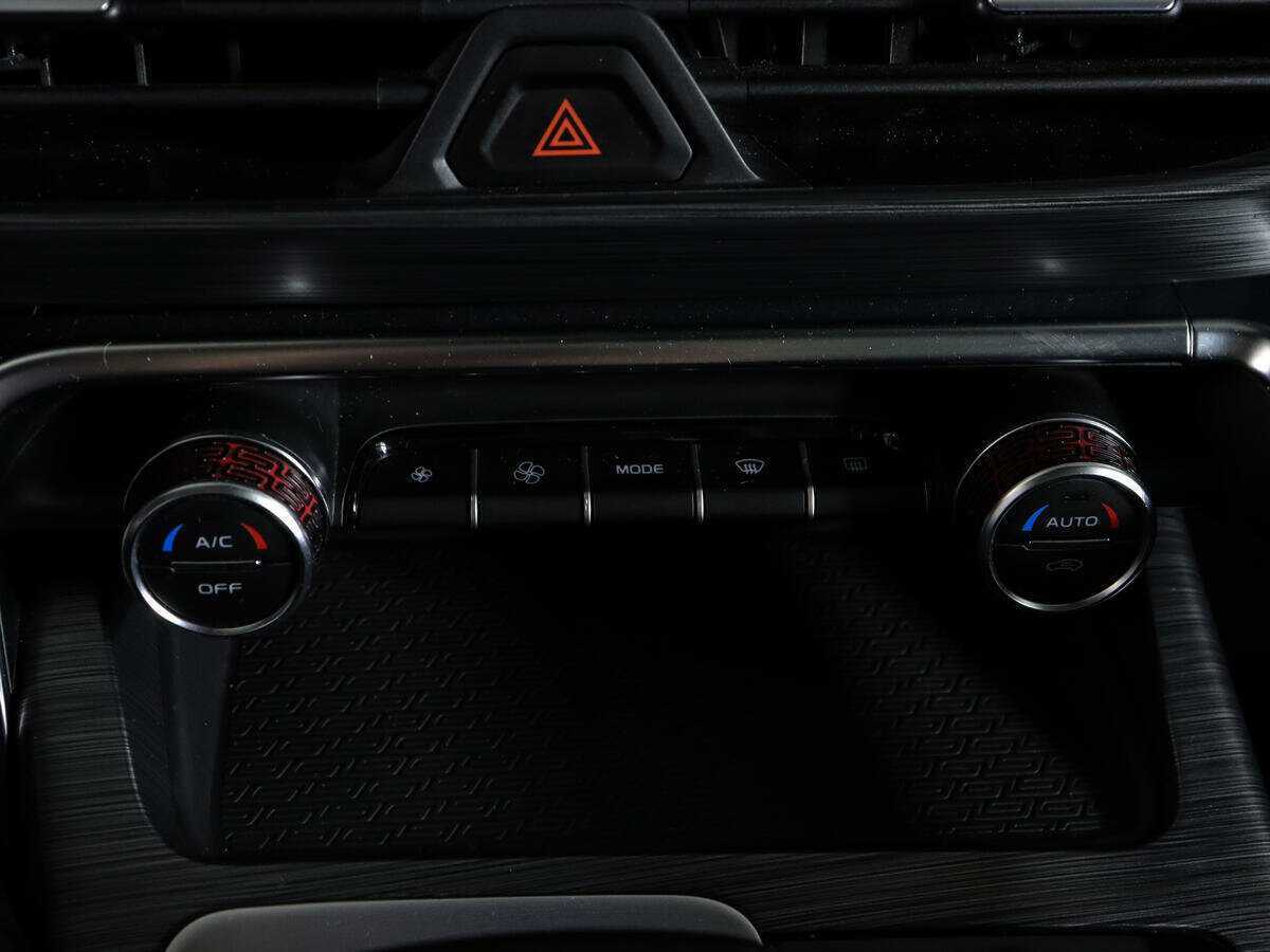 Купить Geely Tugella, 2021, 55 352 км, фото №24