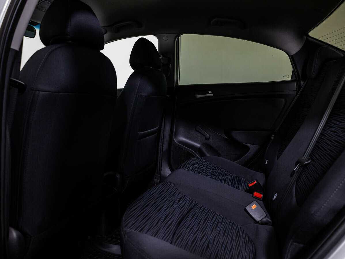 Купить Hyundai Solaris, 2016, 138 824 км, фото №11