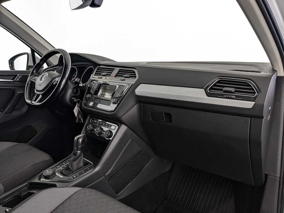 Купить Volkswagen Tiguan, 2017, 132 657 км, фото №9