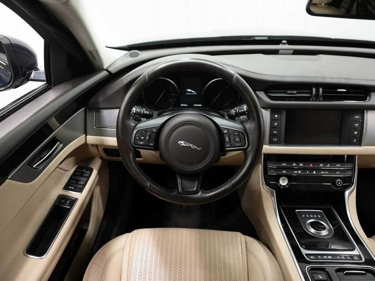 Купить Jaguar XF, 2017, 120 000 км, фото №17