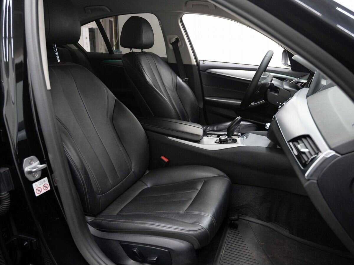 Купить BMW 5 серии 520d, 2018, 155 280 км, фото №12