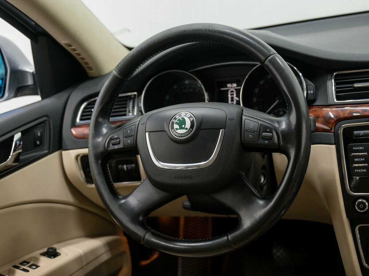 Купить Skoda Superb, 2012, 288 337 км, фото №12