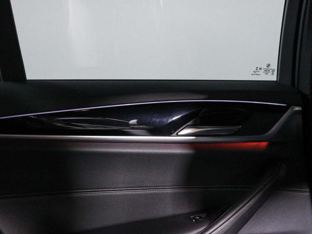 Купить BMW 5 серии 520d, 2019, 191 420 км, фото №13