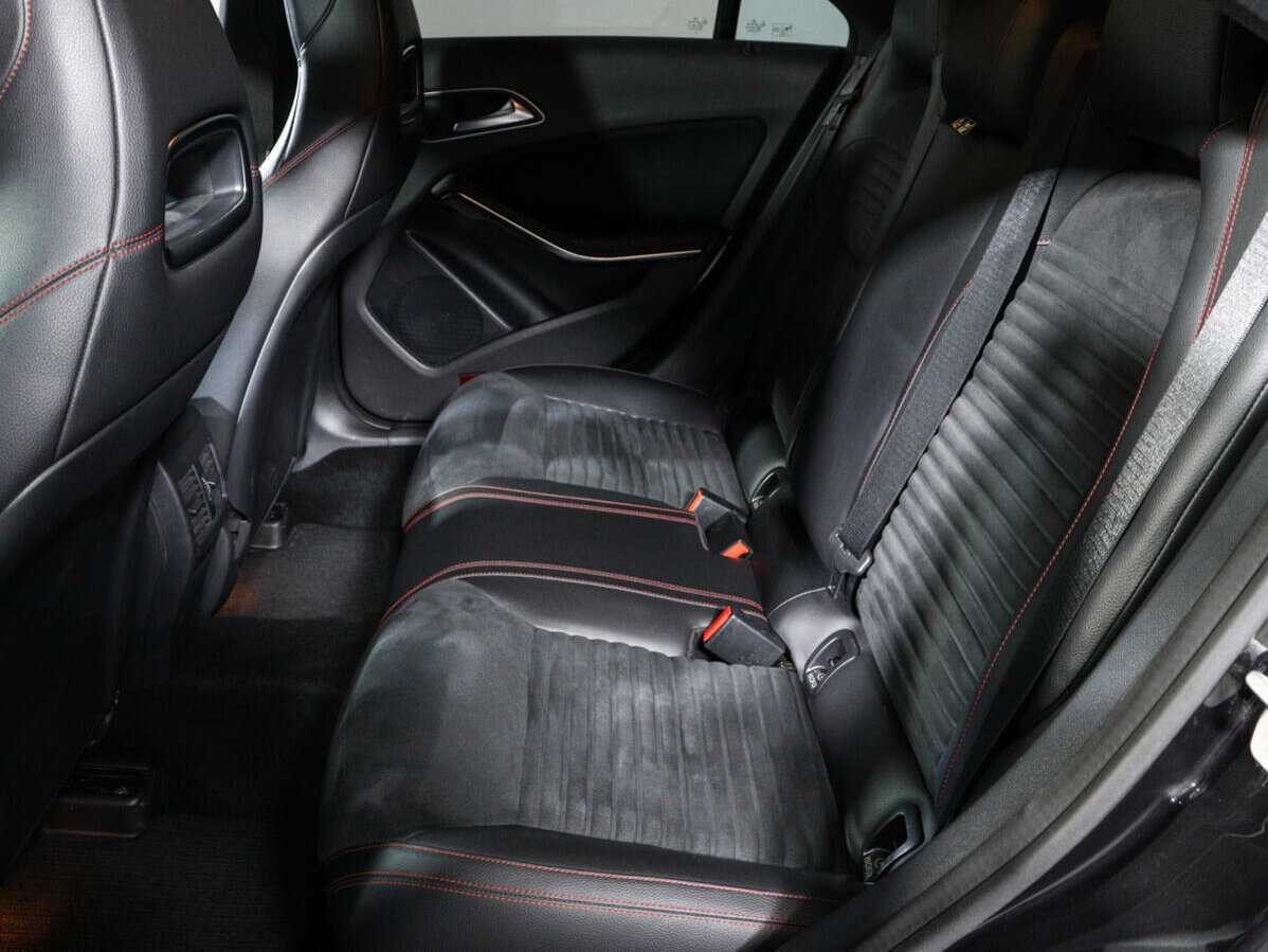 Купить Mercedes-Benz CLA 200, 2013, 67 000 км, фото №9