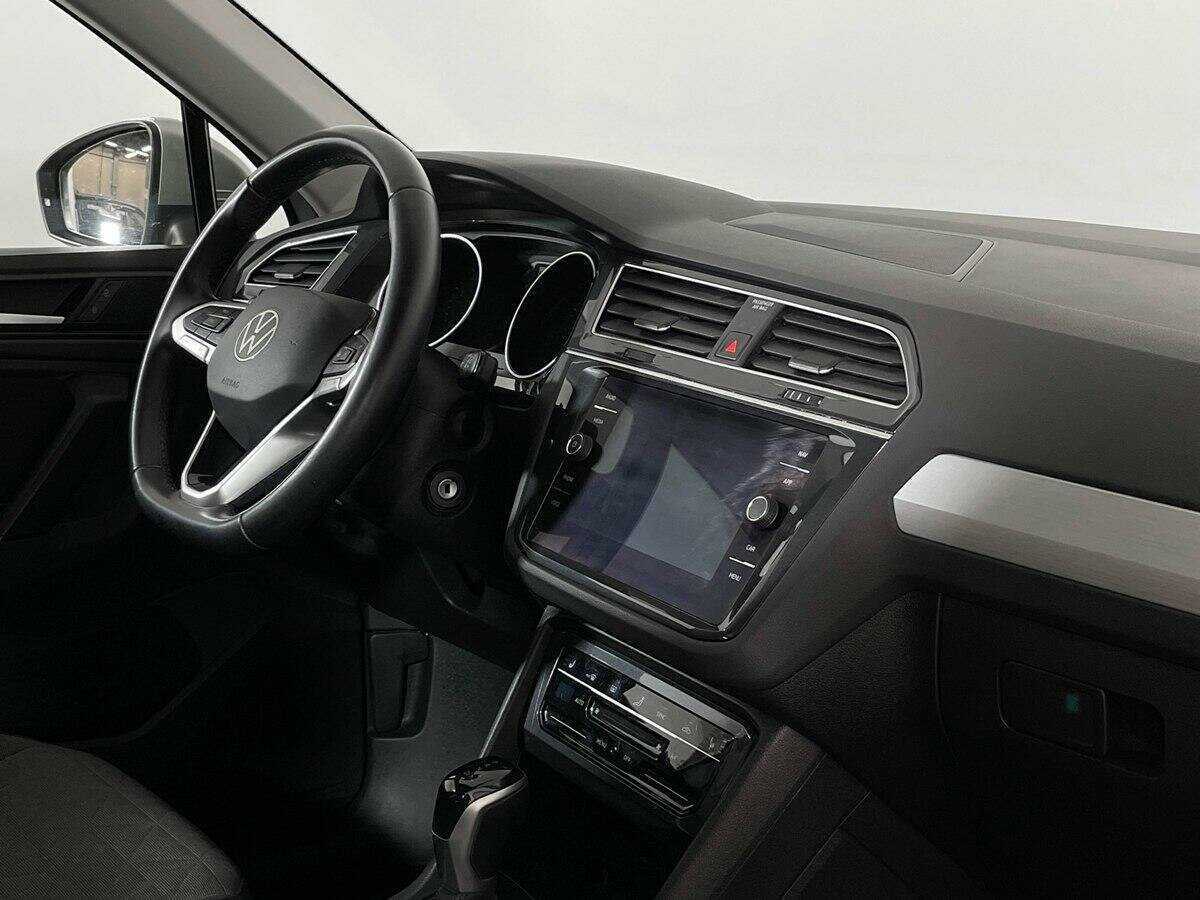Купить Volkswagen Tiguan, 2021, 86 000 км, фото №9